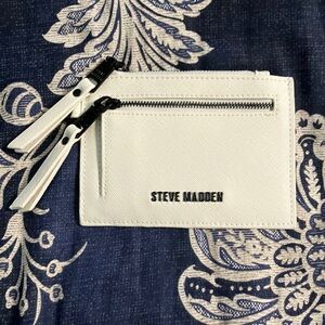 Steve Madden White Wallet Sleek Minimalist Design